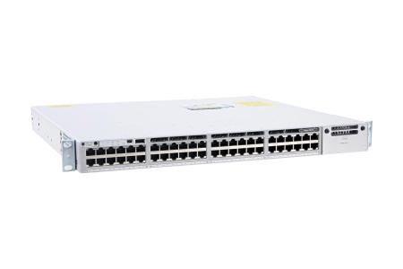 Коммутатор Cisco Catalyst C9300-48P-E, 48 портов PoE+, Network Essentials, с лицензией Network Essentials на 48 портов, программным обеспечением Cisco Catalyst 9300 XE 17.9 UNIVERSAL (NPE) и блоком питания 715W AC 80+ Platinum